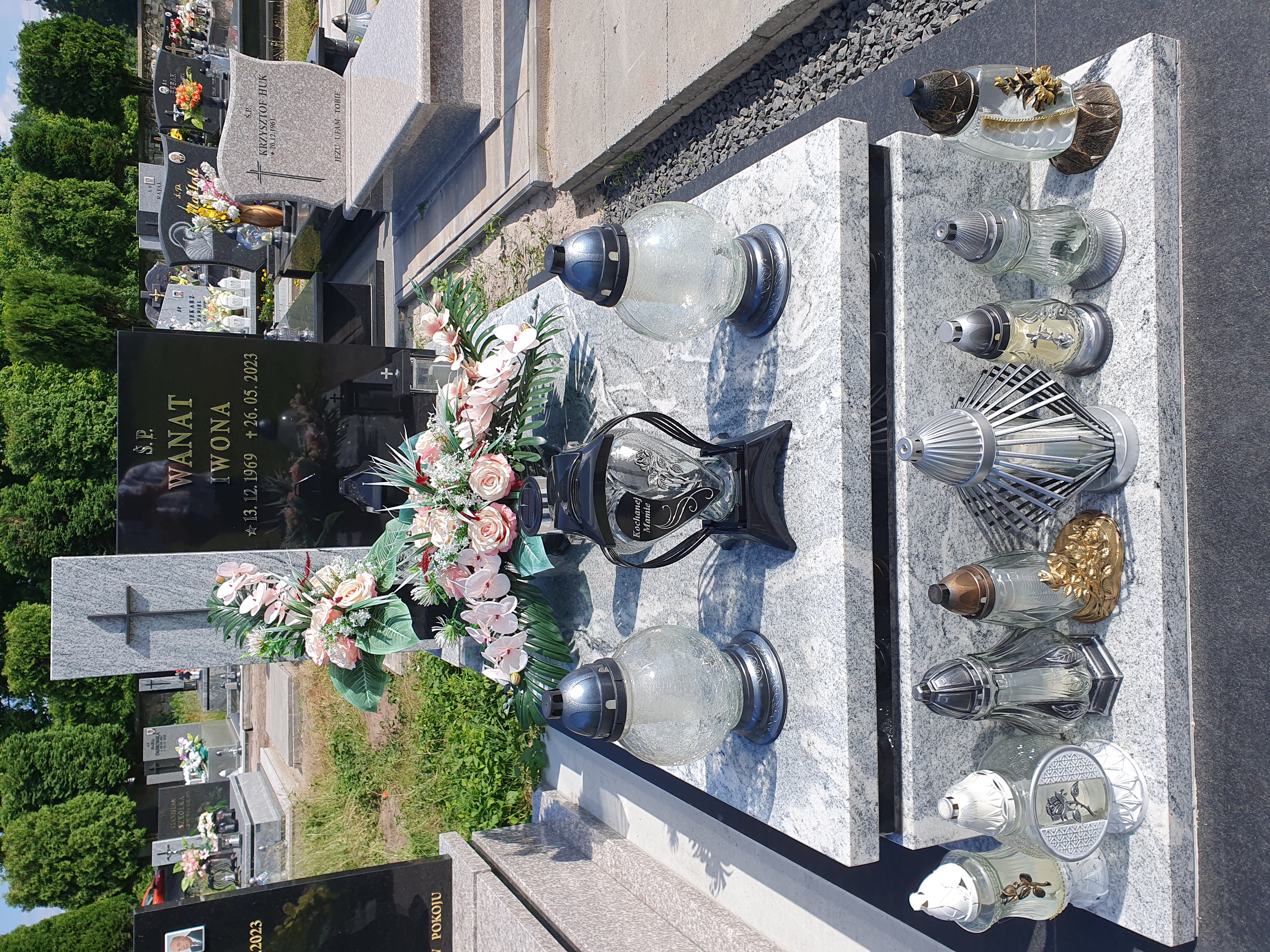 Iwona Wanat 1969 Bobrek - Grobonet - Wyszukiwarka osób pochowanych